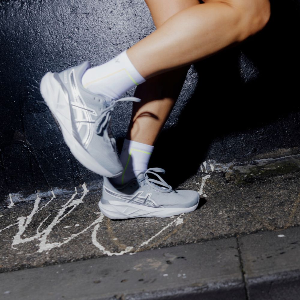 Performance Running Socks | White Volt